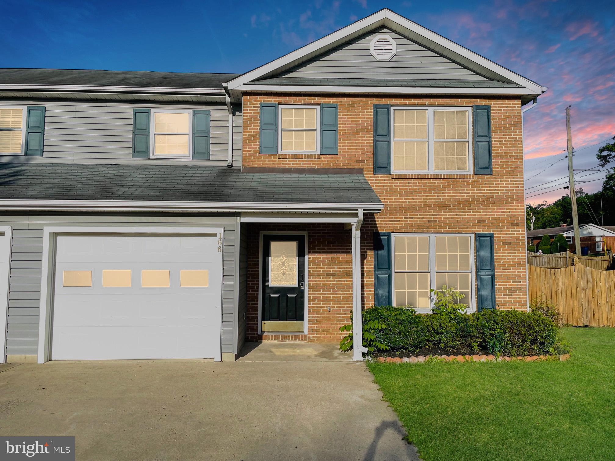 166 KERFOOT AVE