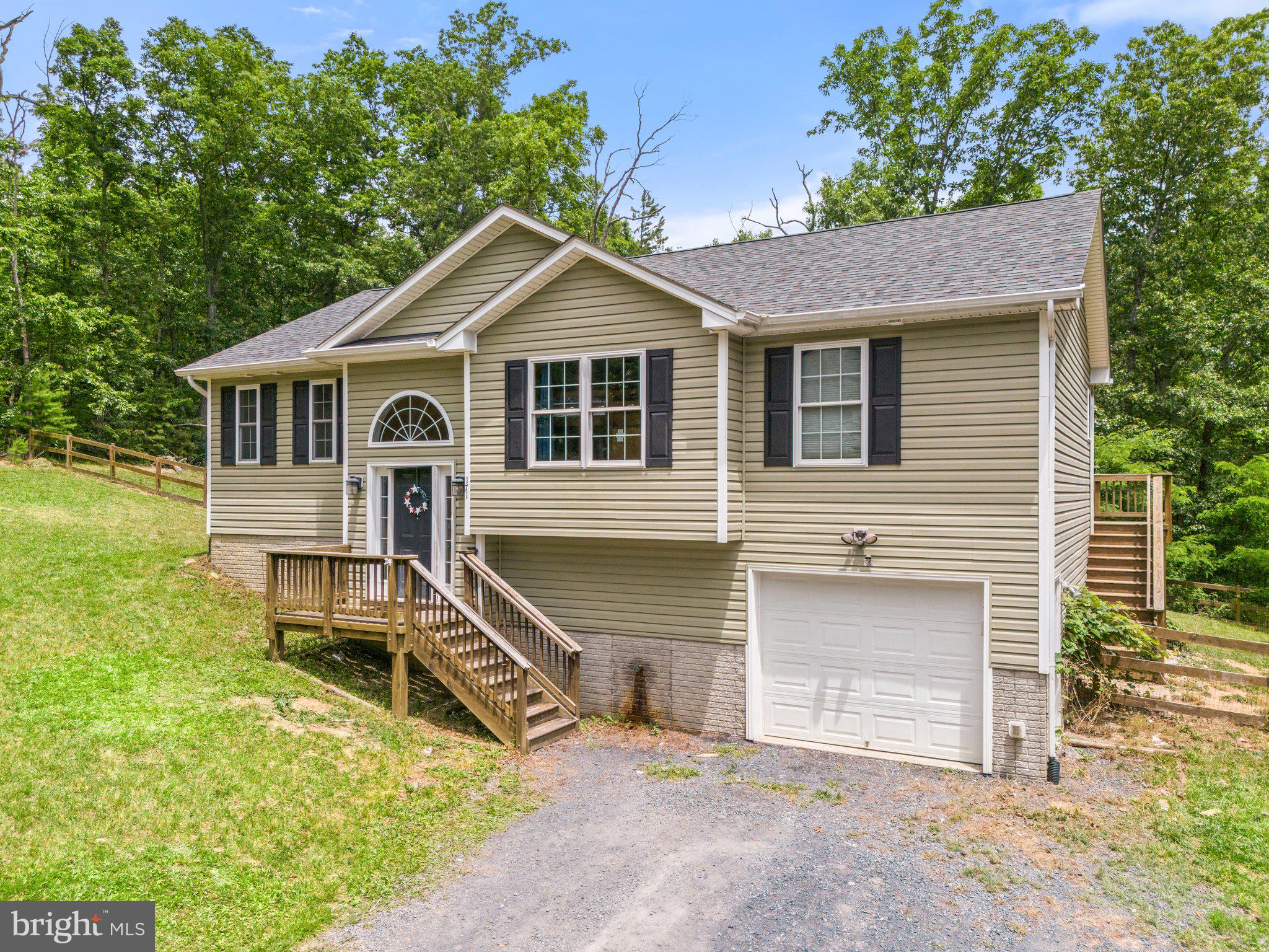 171 Martins Farm Rd