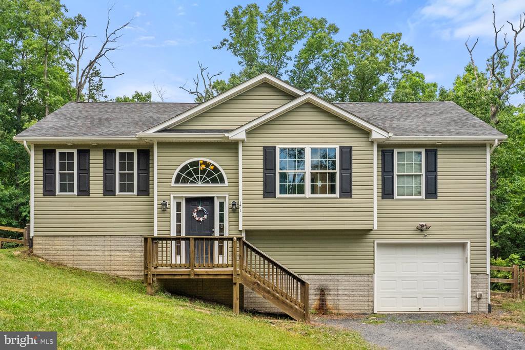 171 Martins Farm Rd