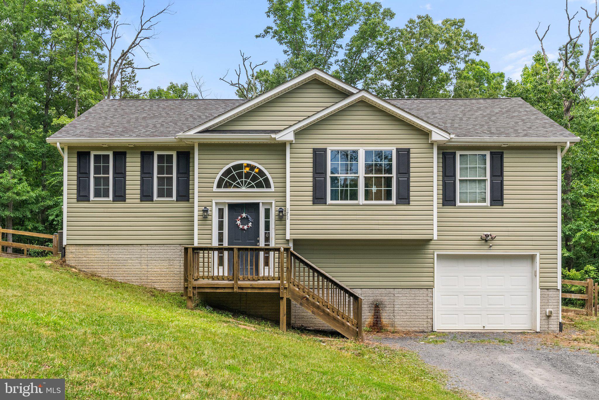 171 Martins Farm Rd
