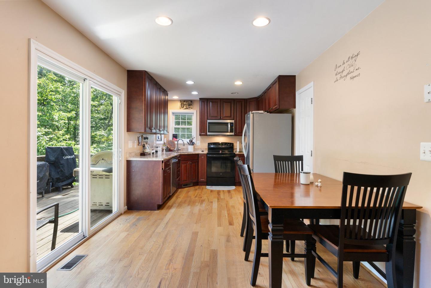 171 Martins Farm Rd