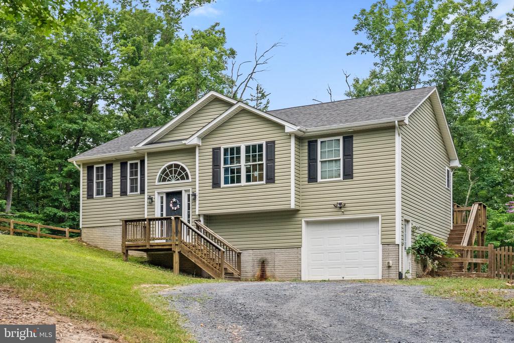 171 Martins Farm Rd