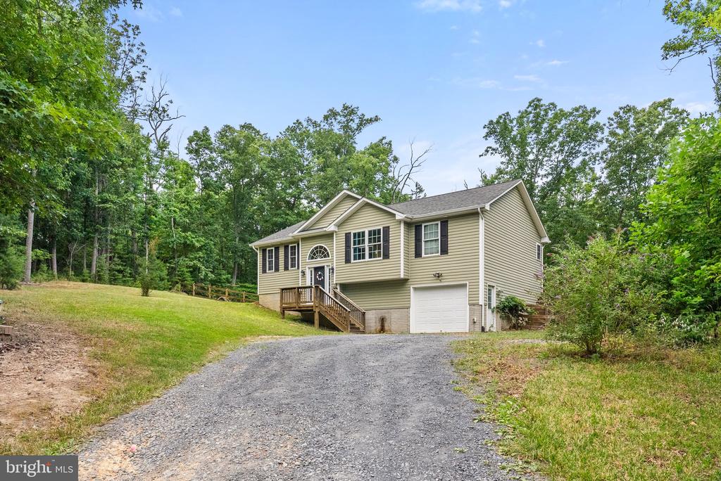 171 Martins Farm Rd