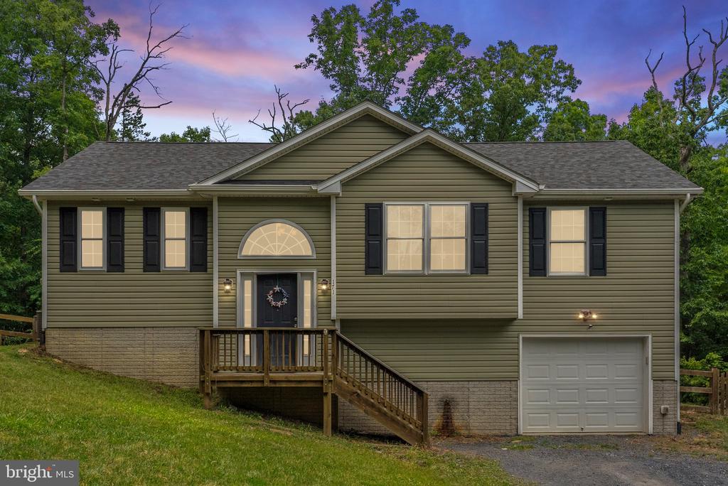171 Martins Farm Rd