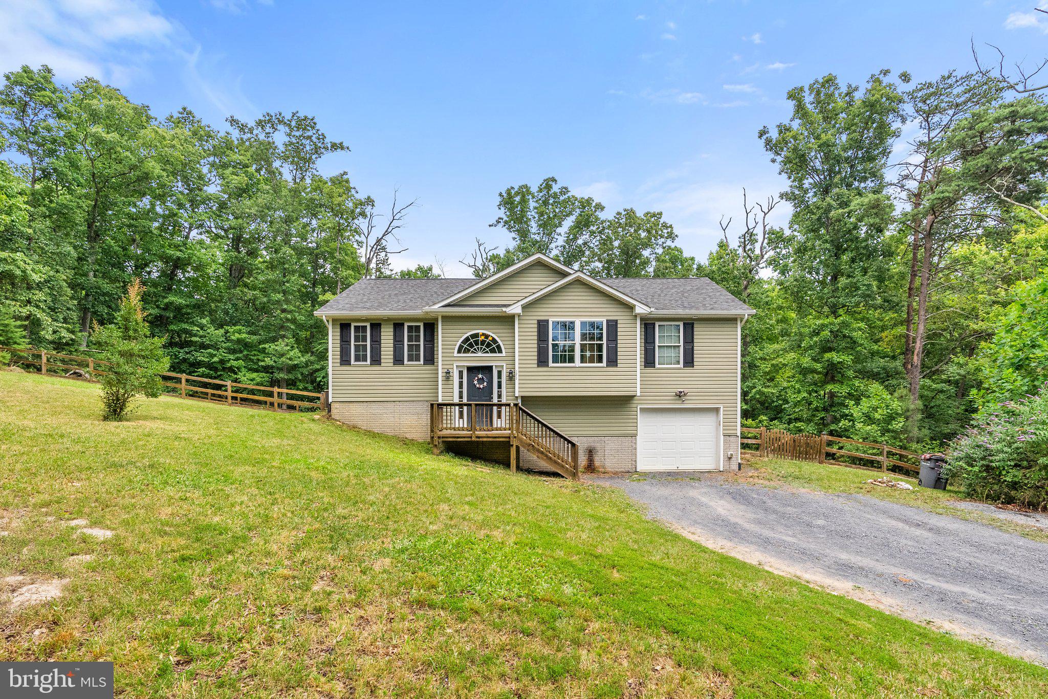 171 Martins Farm Rd