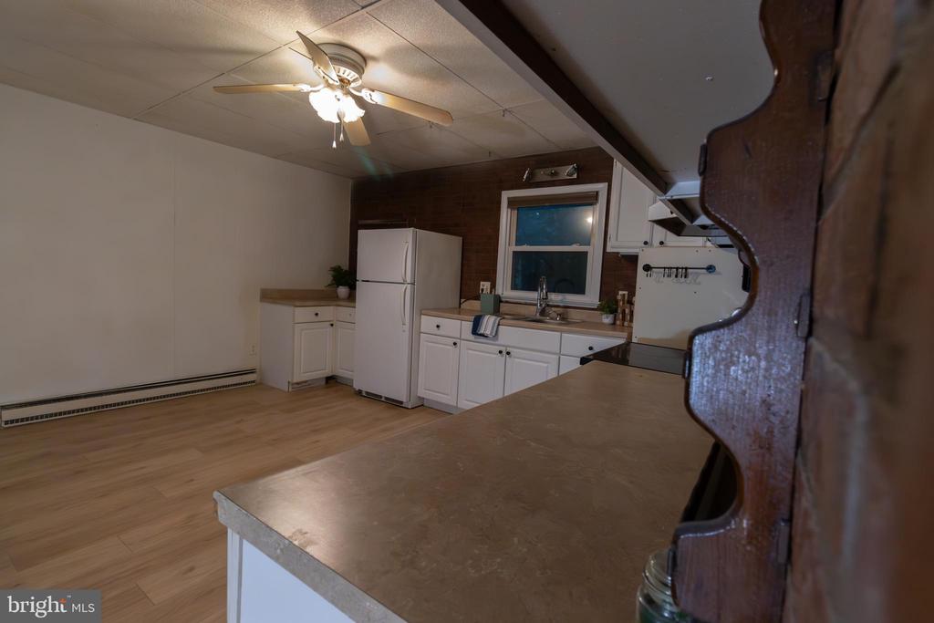 1664 High Top Rd