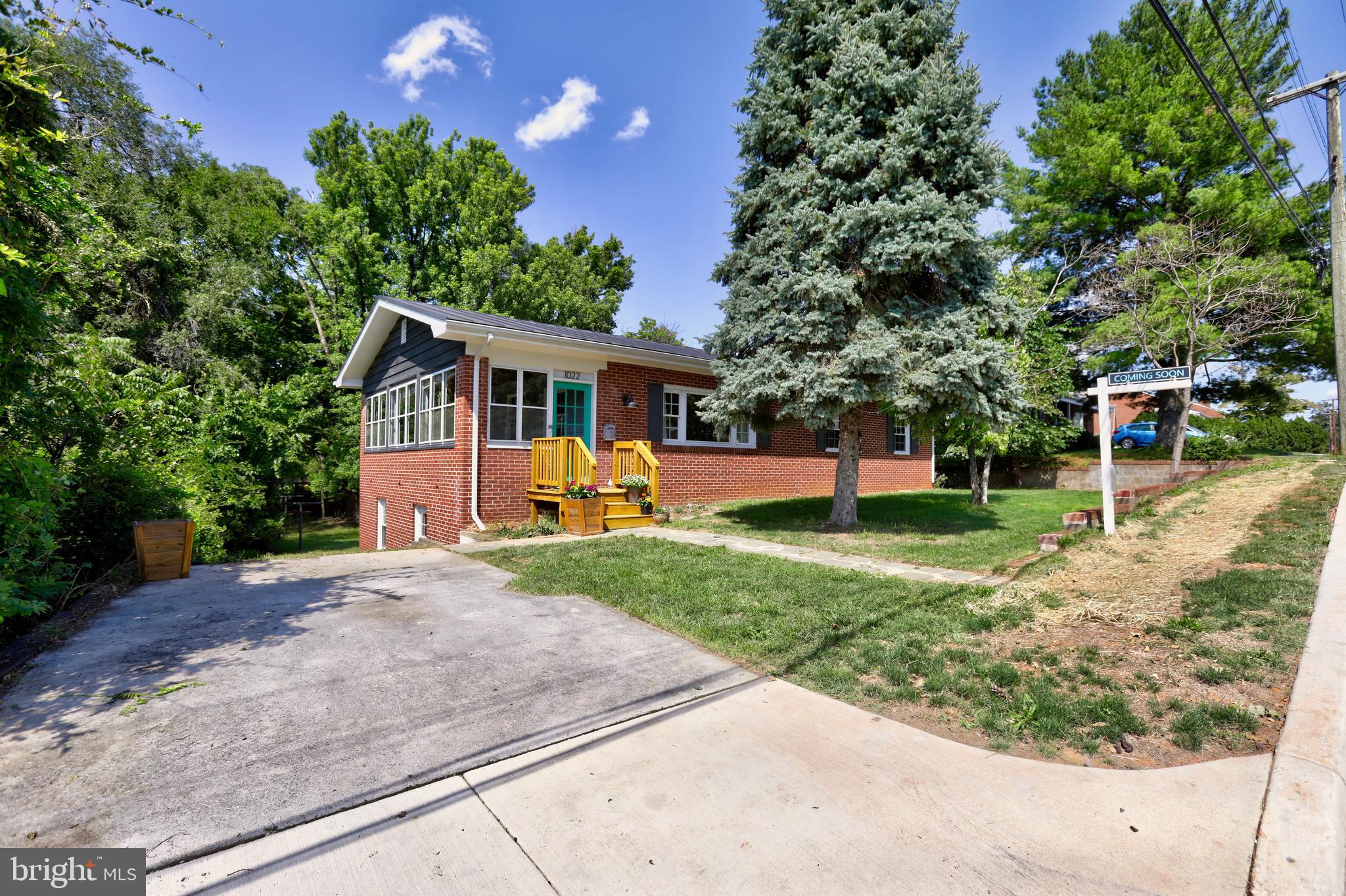 1022 Braxton Rd