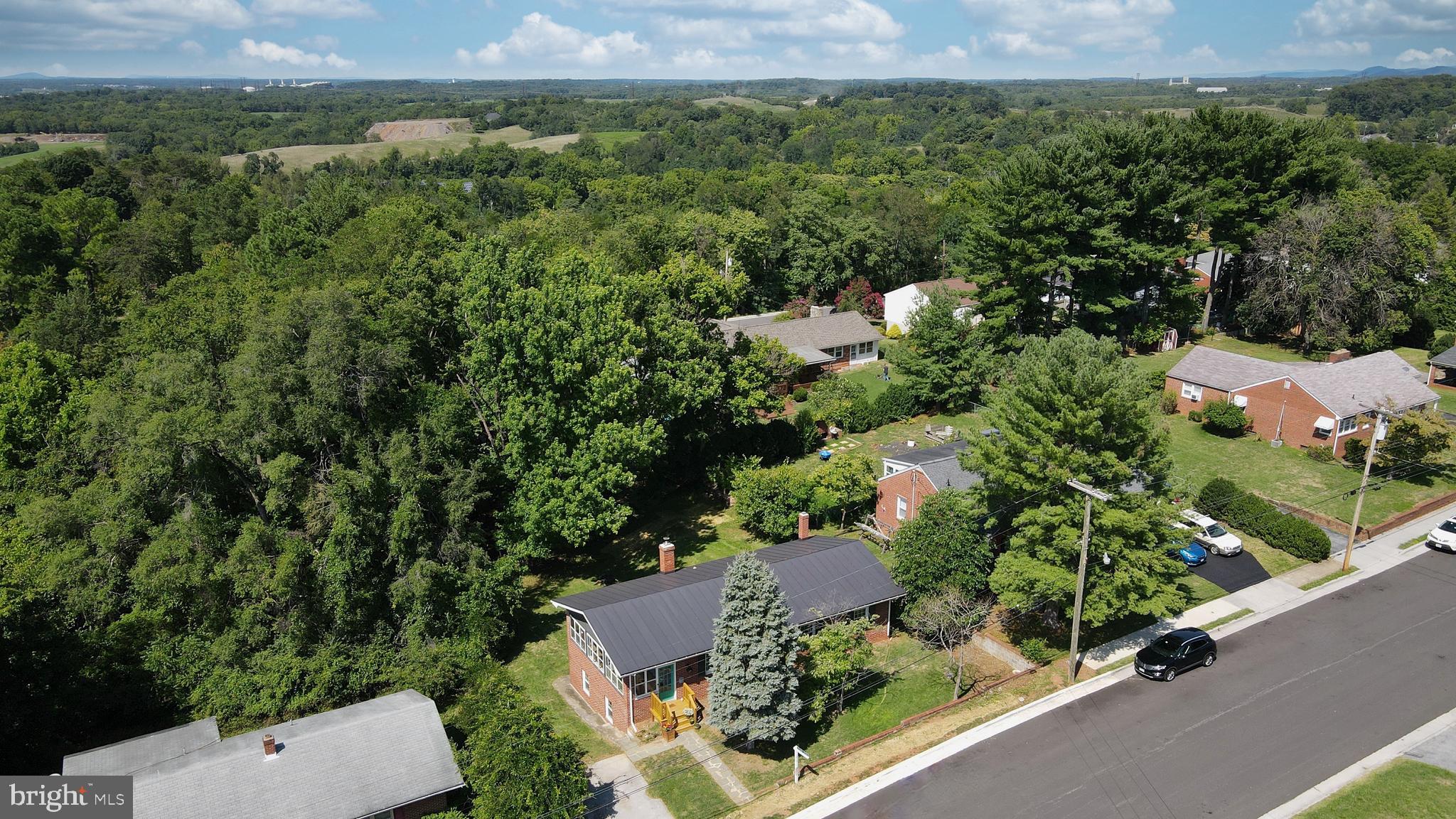 1022 Braxton Rd