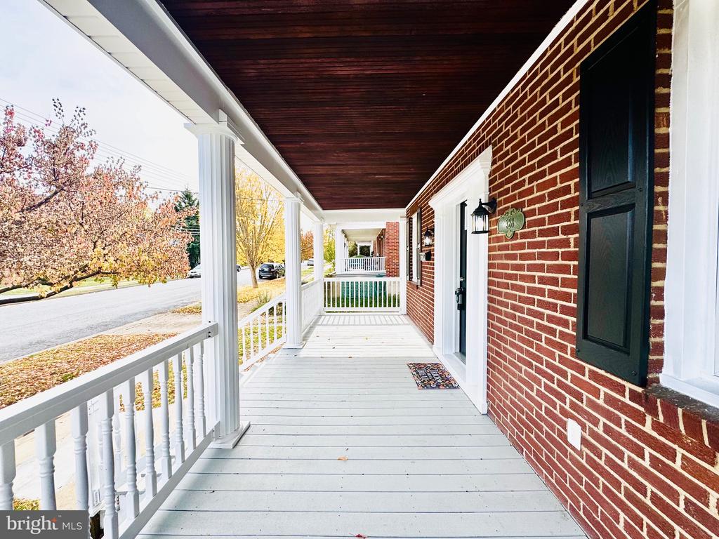 328 Virginia Ave