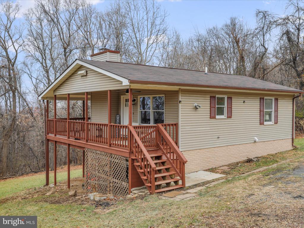 61 Broadway Ln