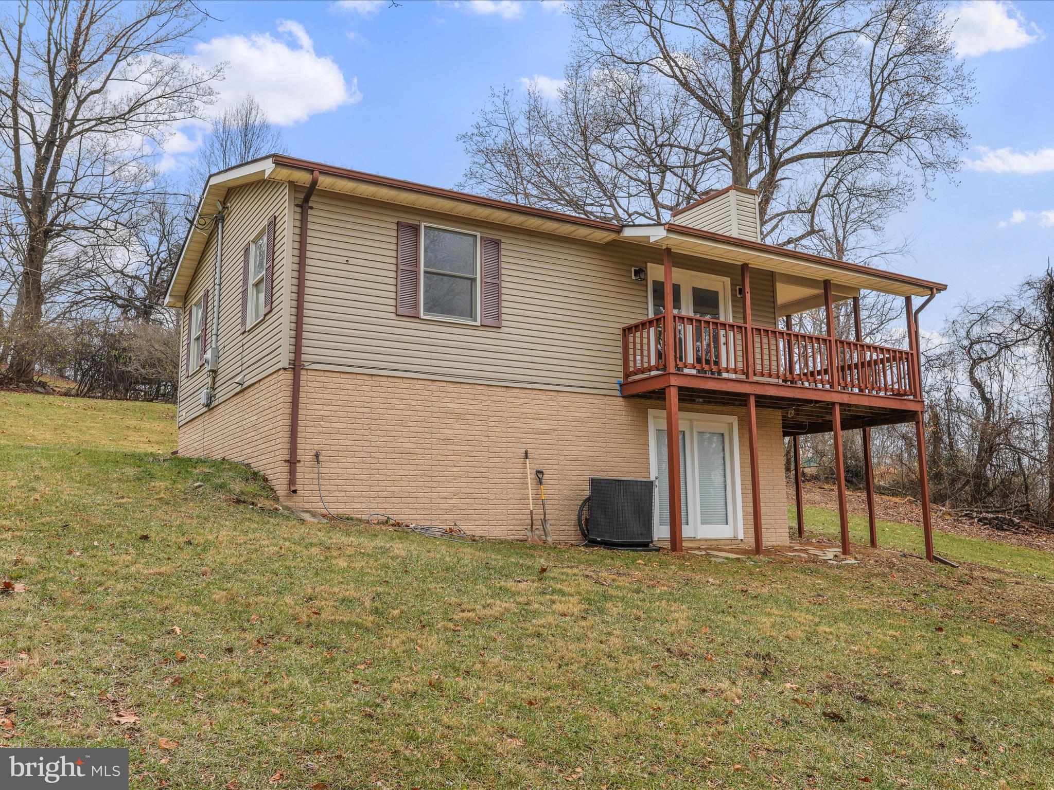 61 Broadway Ln