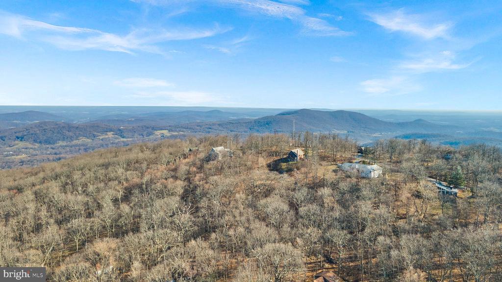 323 Alpine Dr