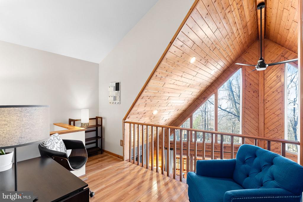 323 Alpine Dr