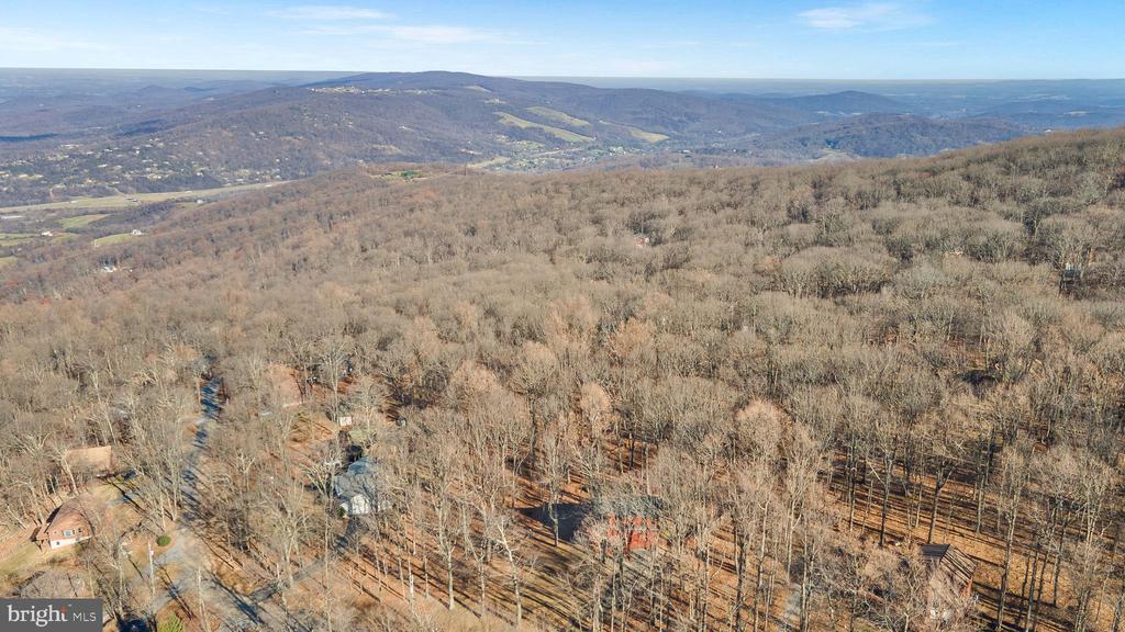 323 Alpine Dr