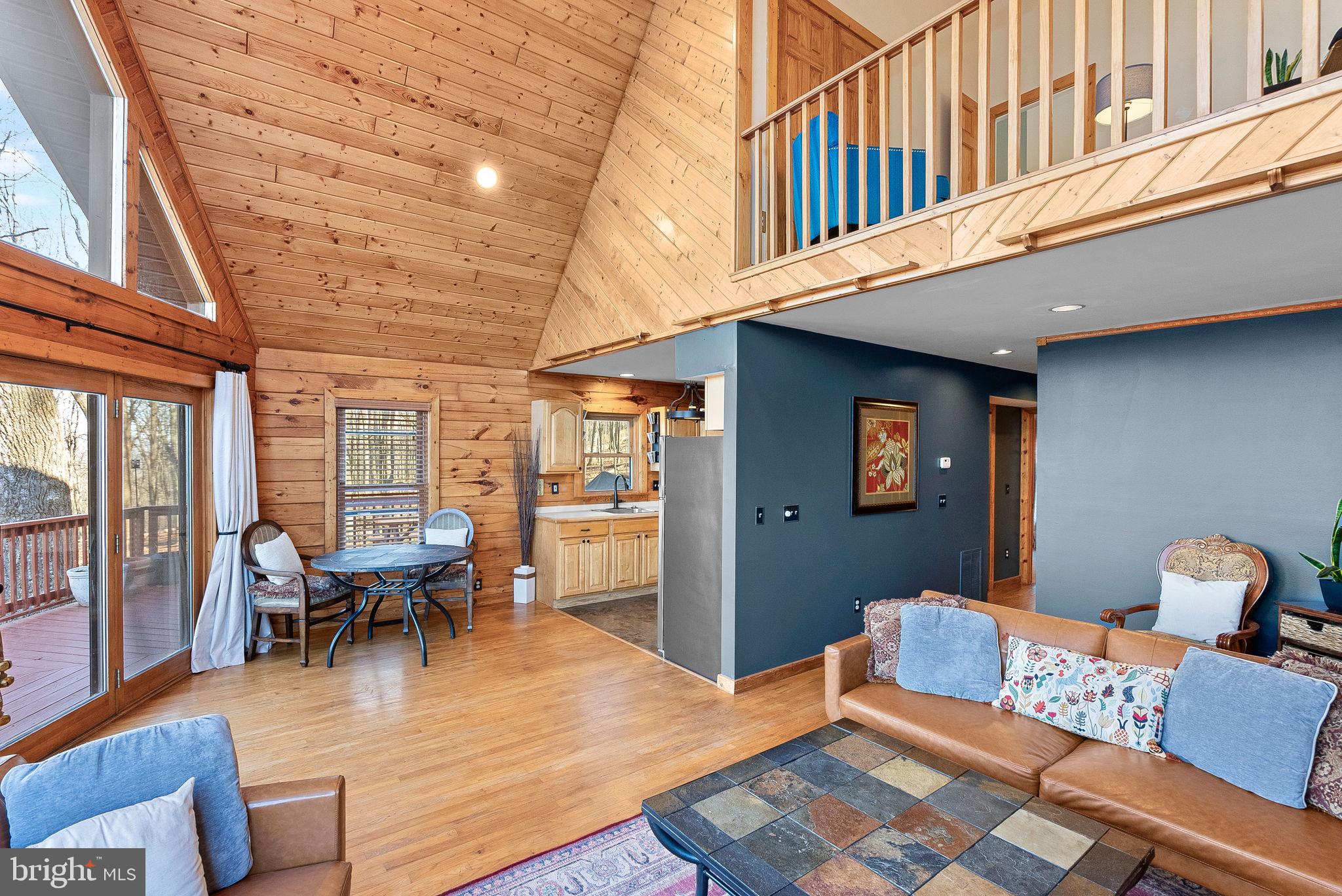 323 Alpine Dr