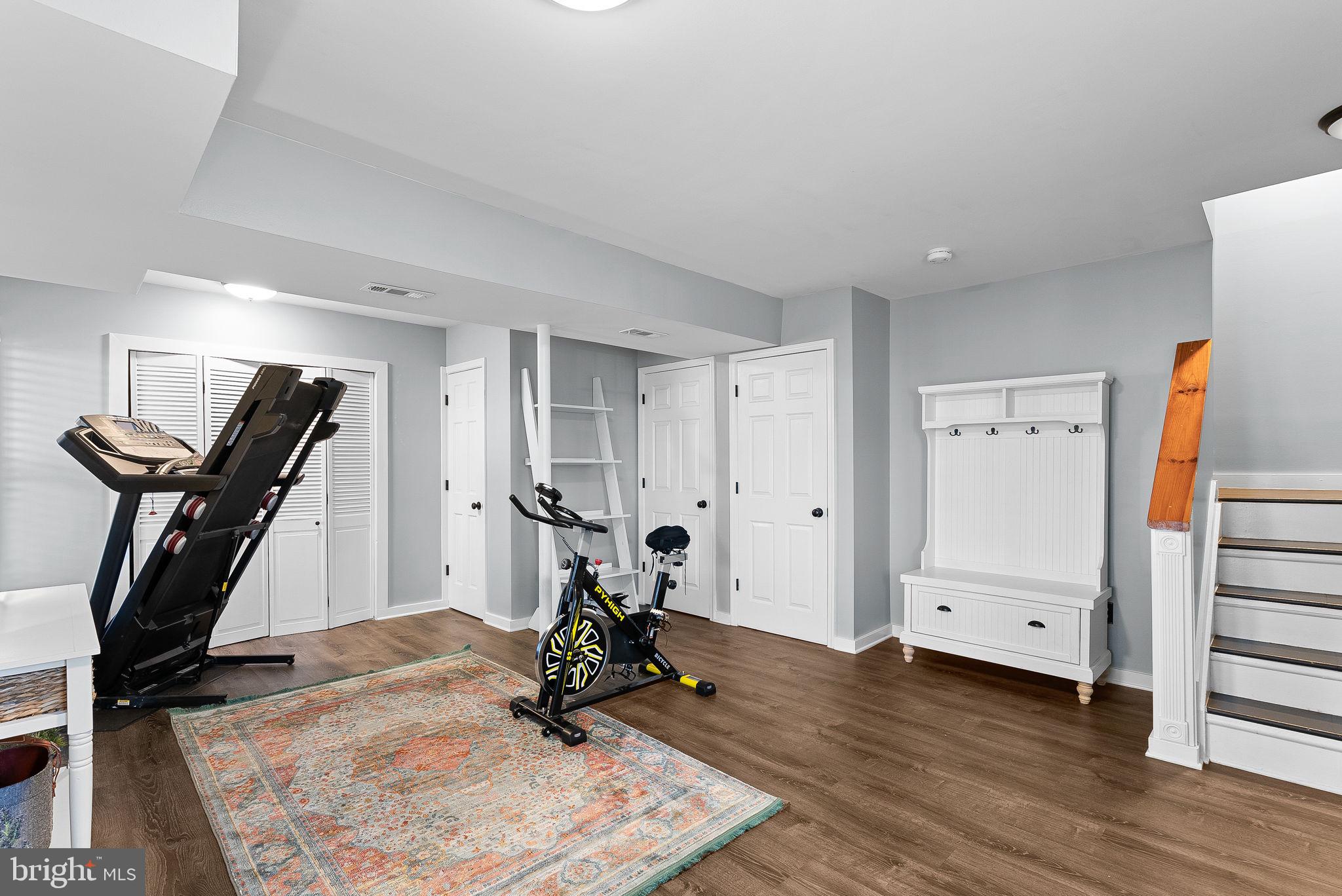 323 Alpine Dr