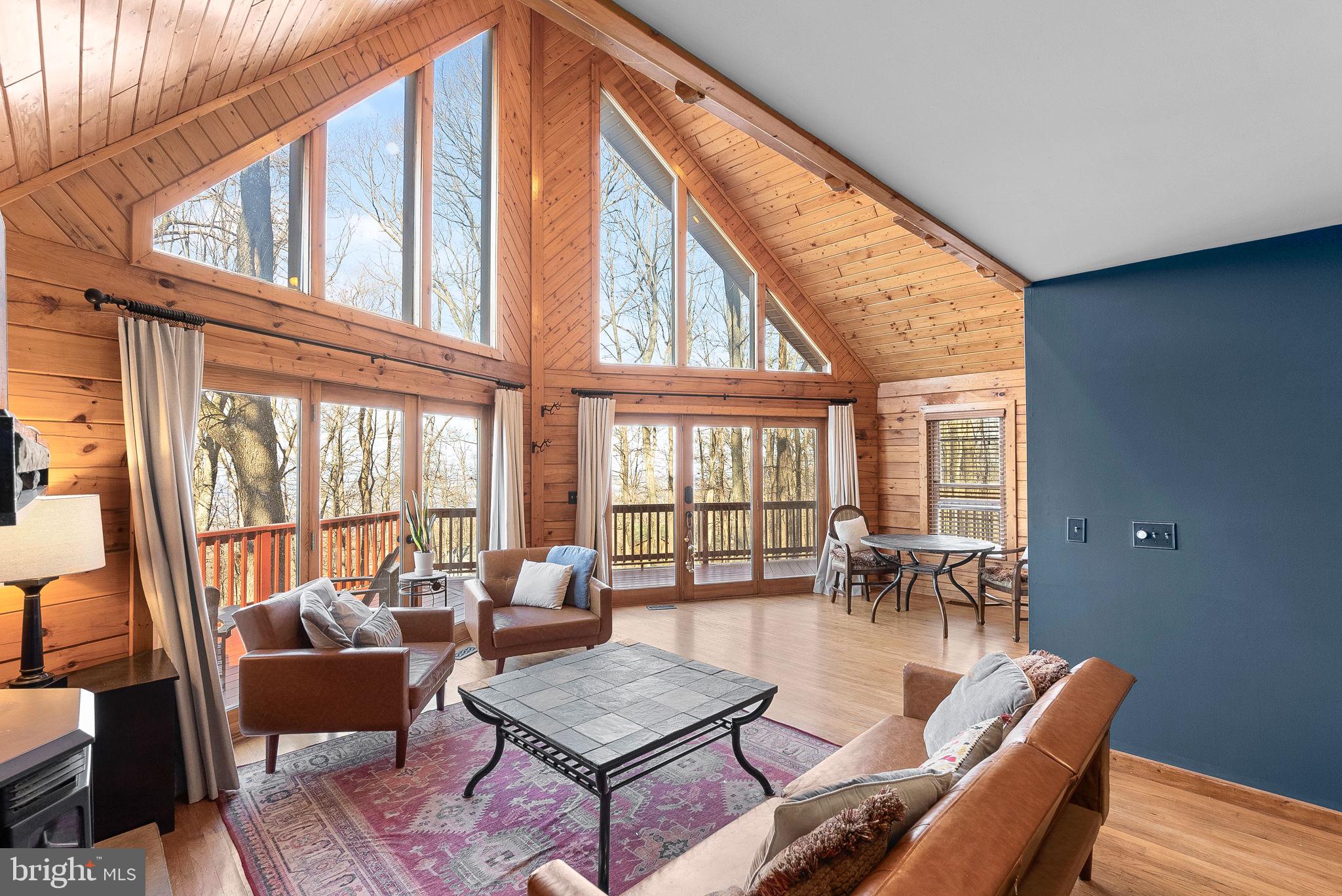 323 Alpine Dr