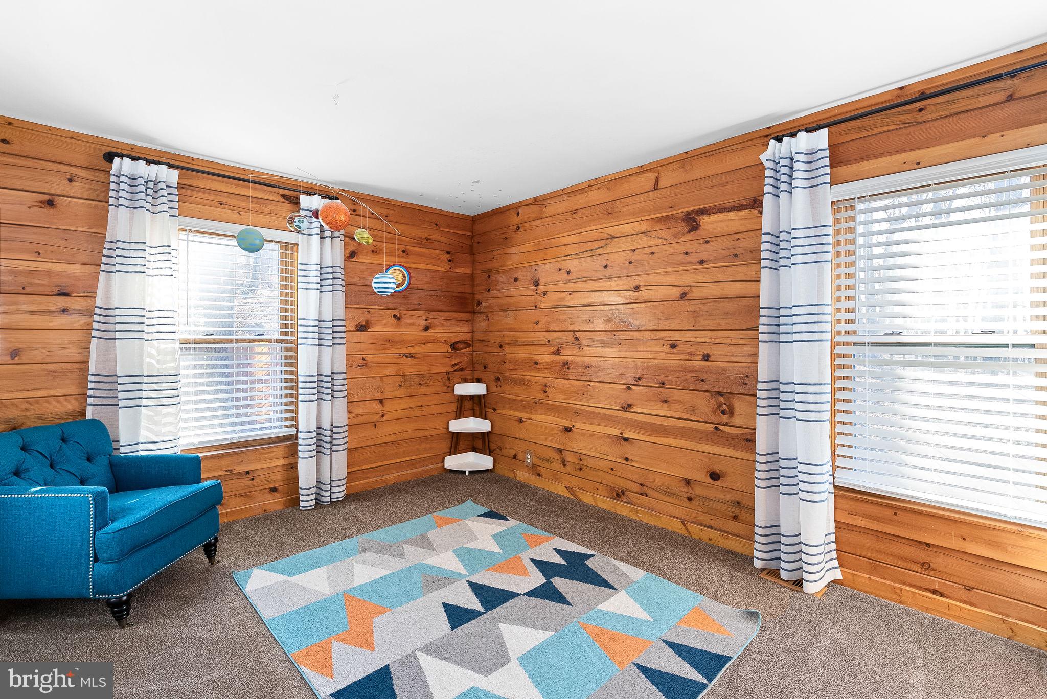 323 Alpine Dr