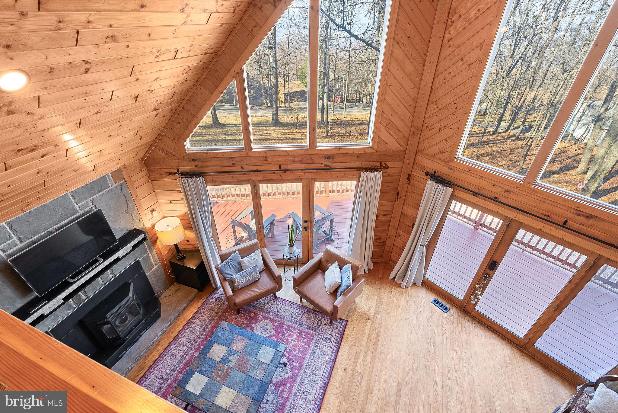 323 Alpine Dr