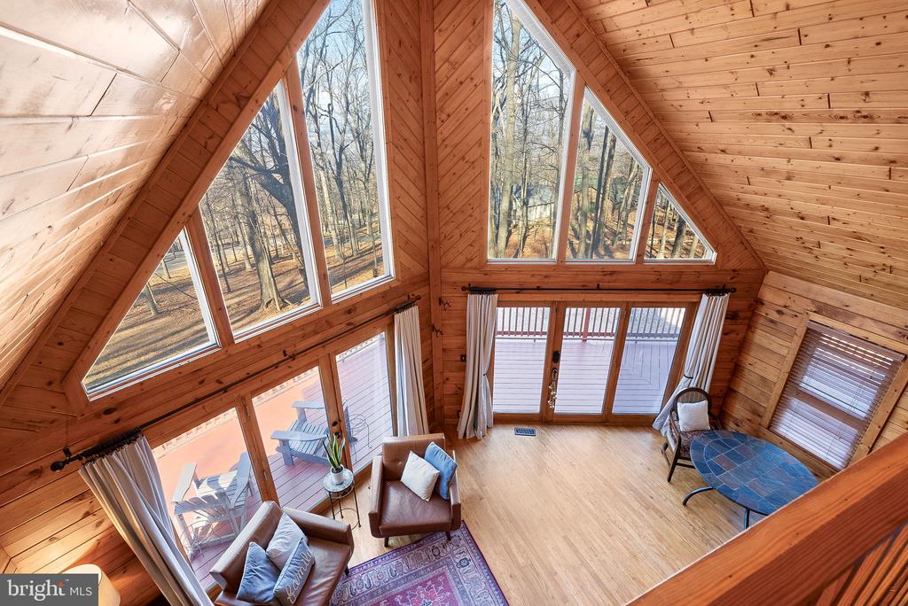 323 Alpine Dr