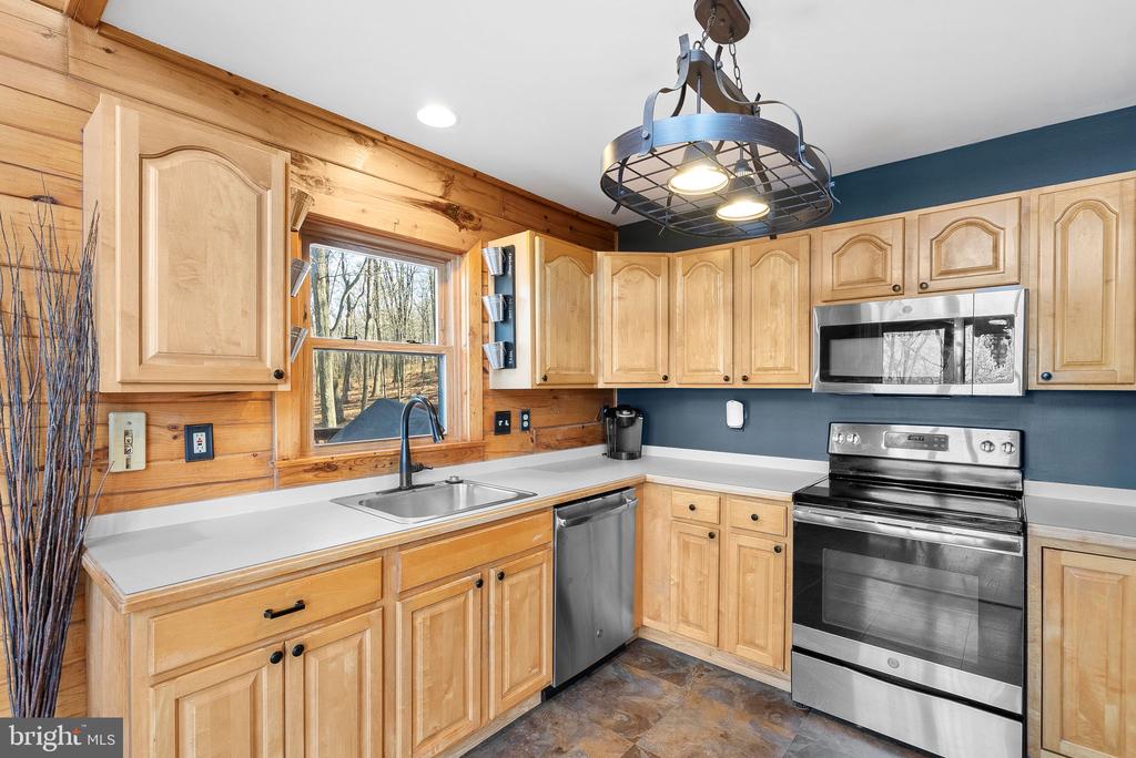 323 Alpine Dr