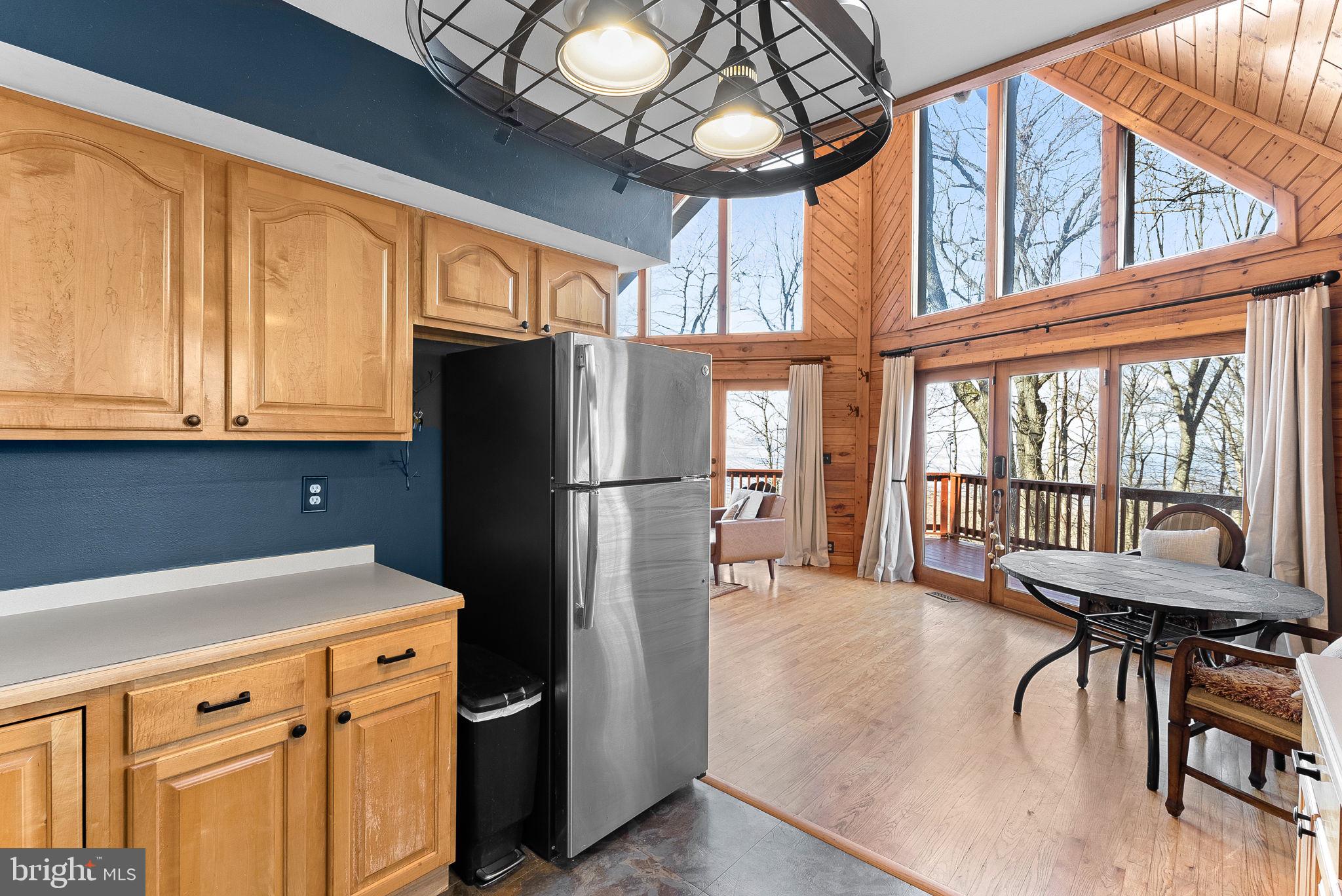 323 Alpine Dr