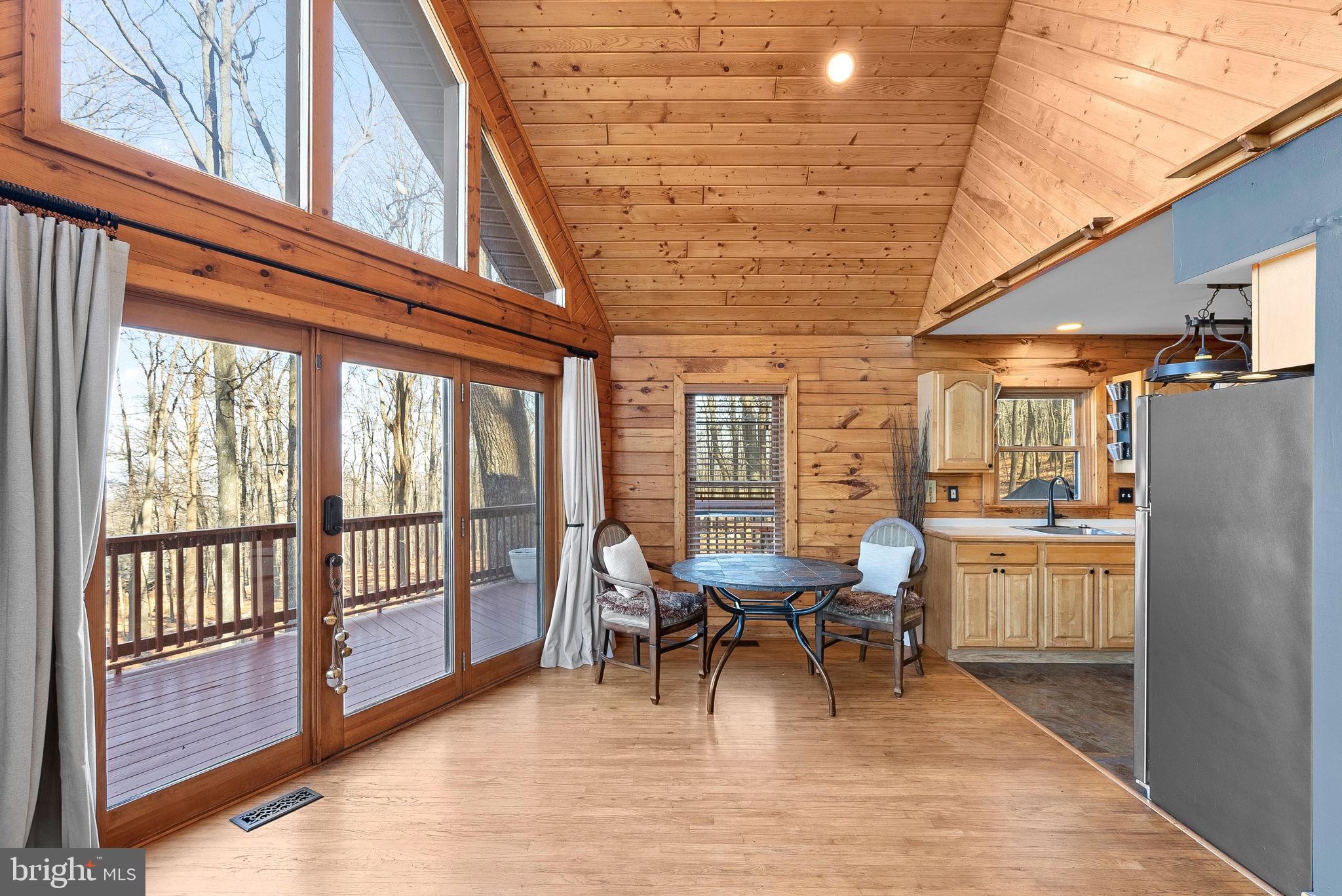 323 Alpine Dr