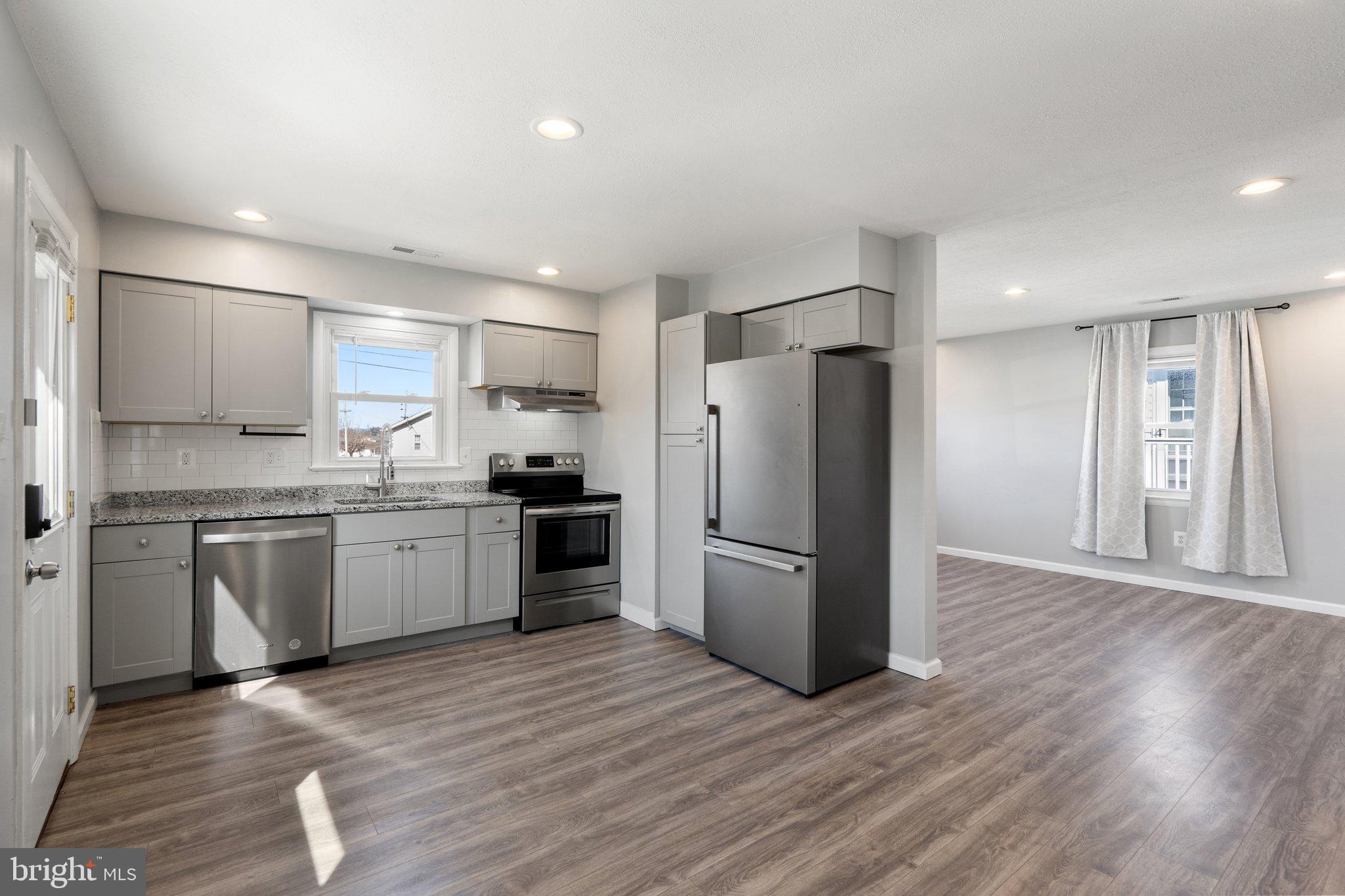 527 Frederick Ave