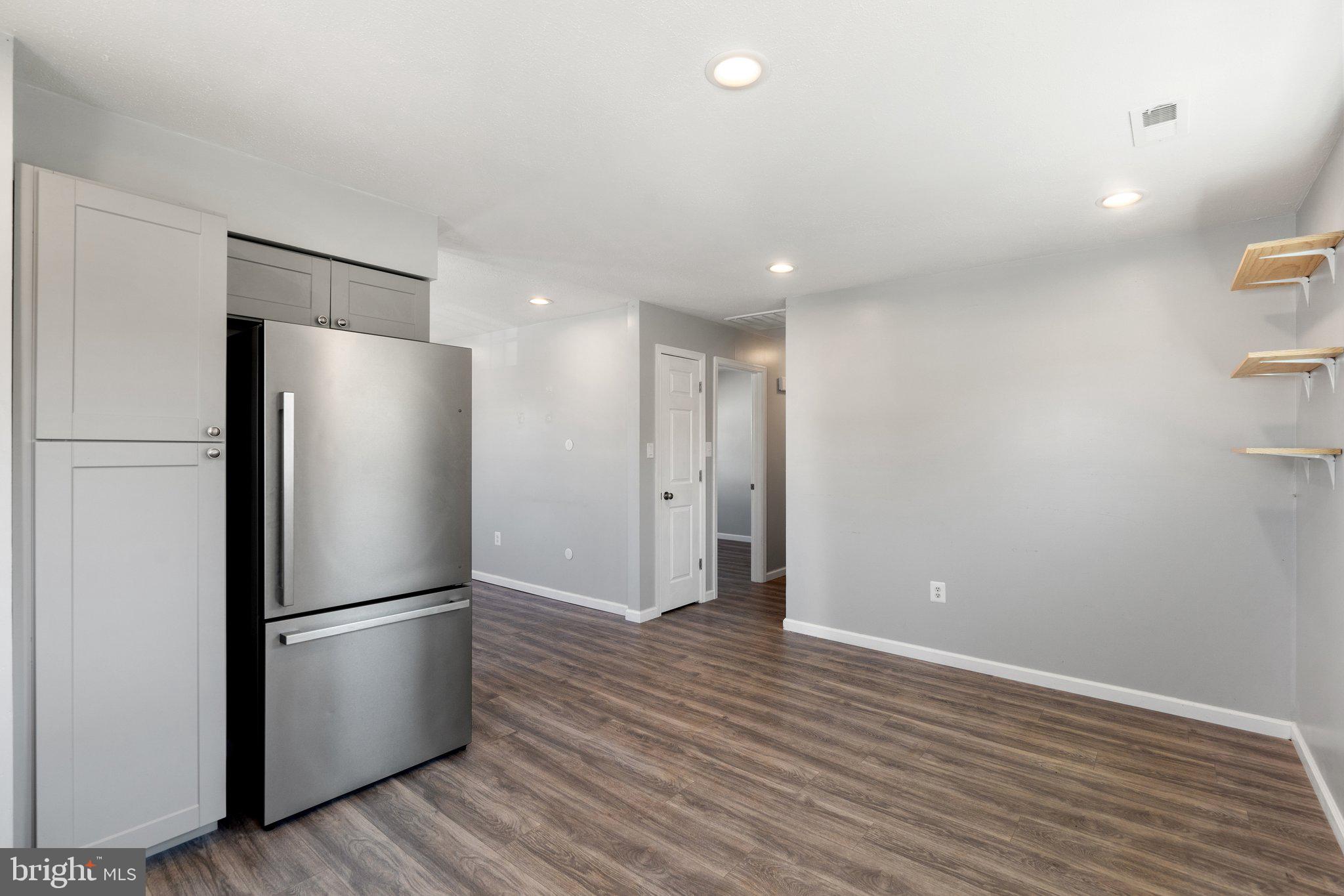 527 Frederick Ave
