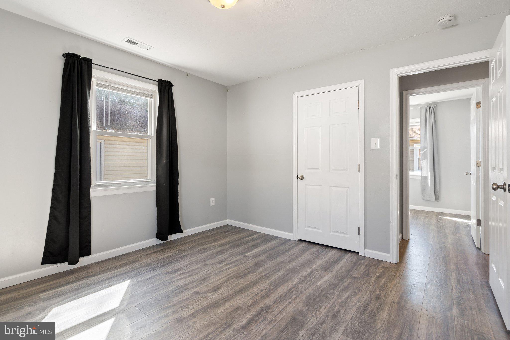 527 Frederick Ave