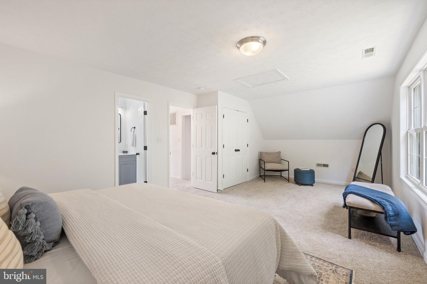 728 Shenandoah Valley Dr