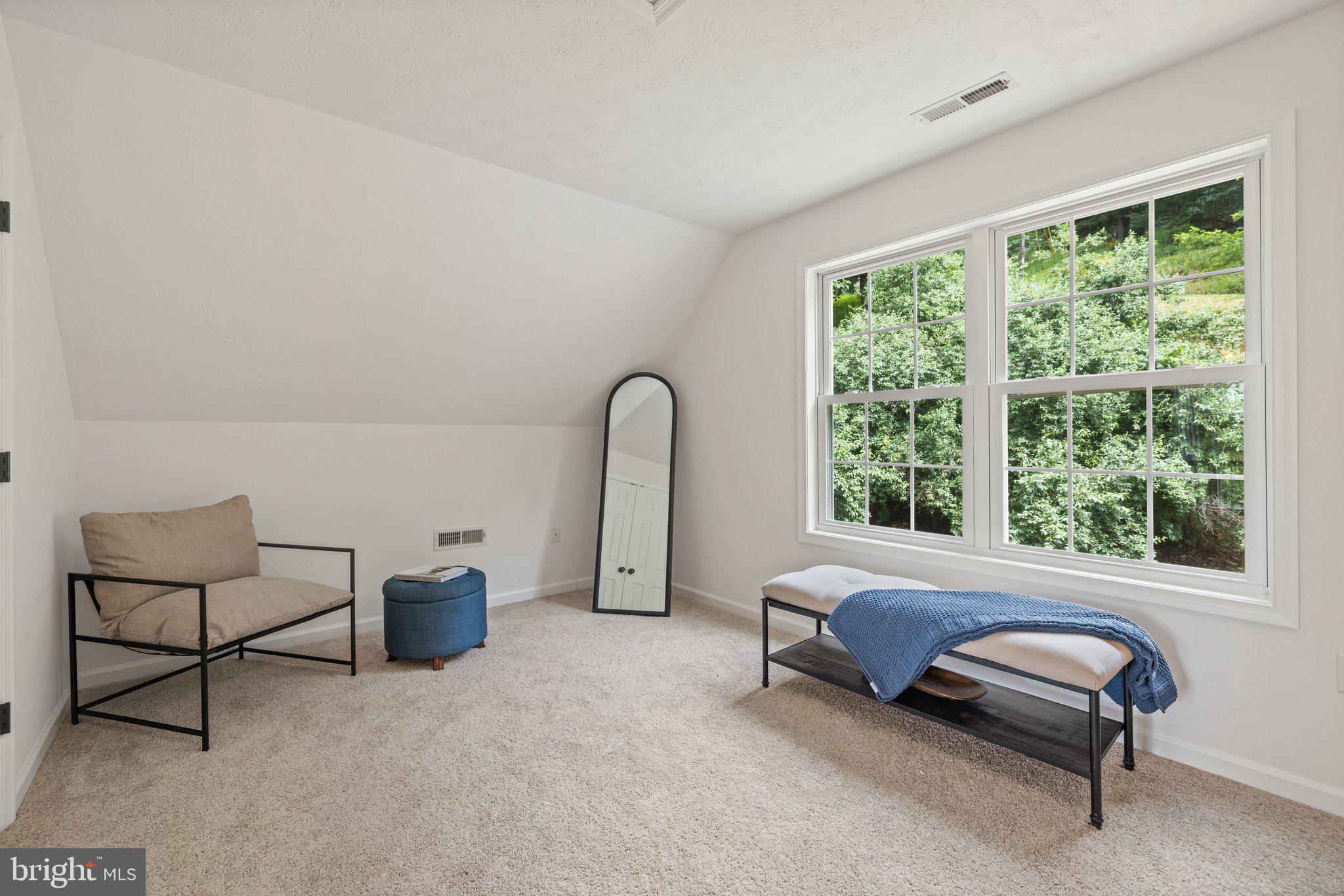 728 Shenandoah Valley Dr