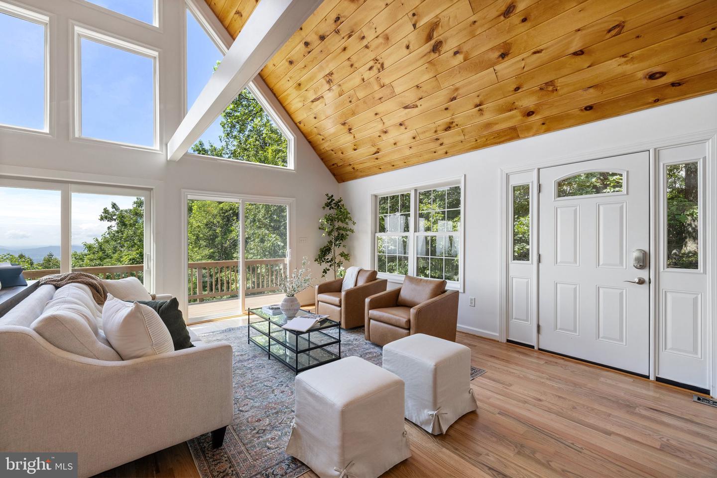728 Shenandoah Valley Dr
