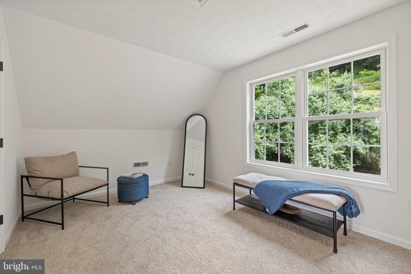728 Shenandoah Valley Dr