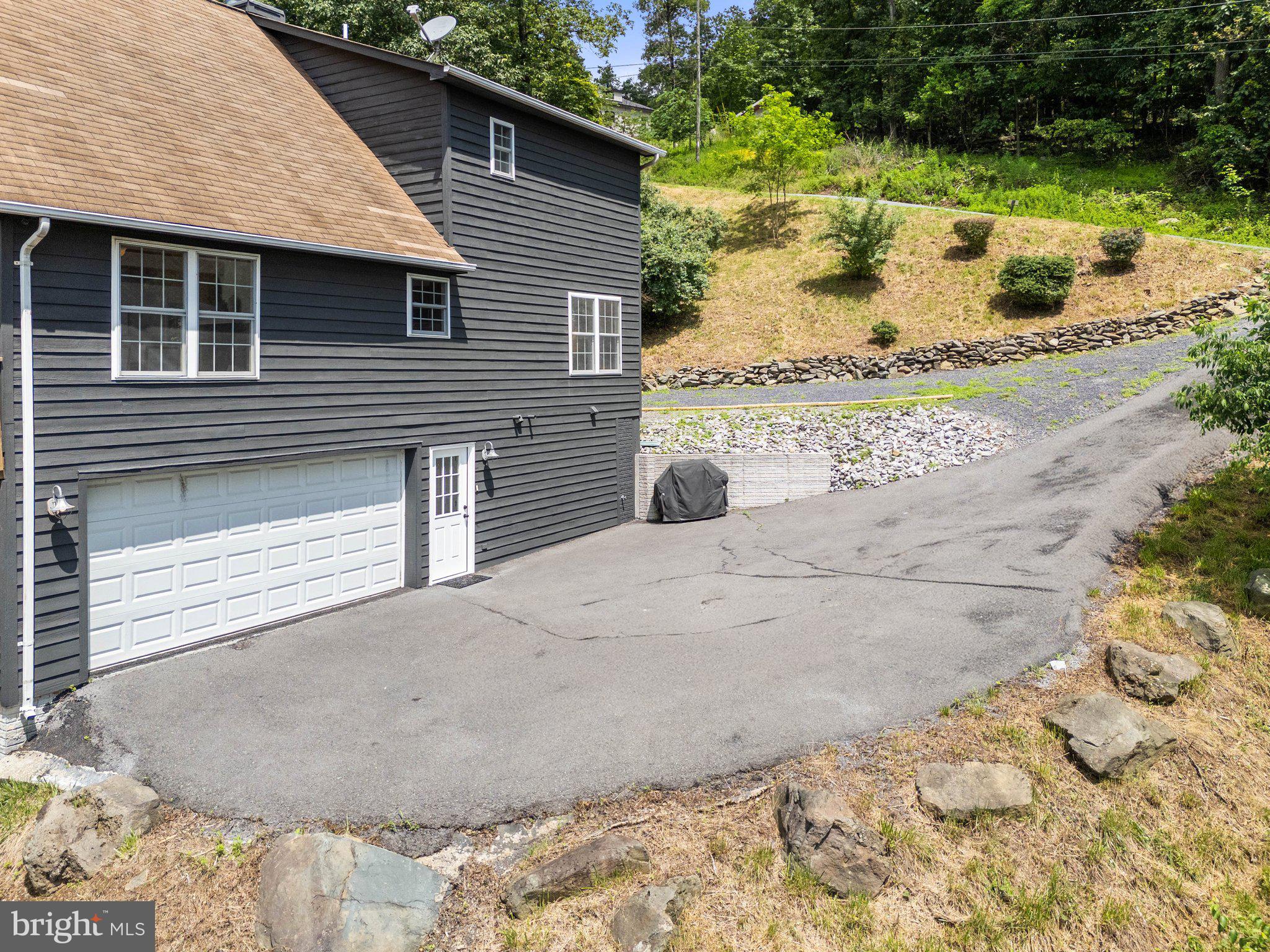 728 Shenandoah Valley Dr
