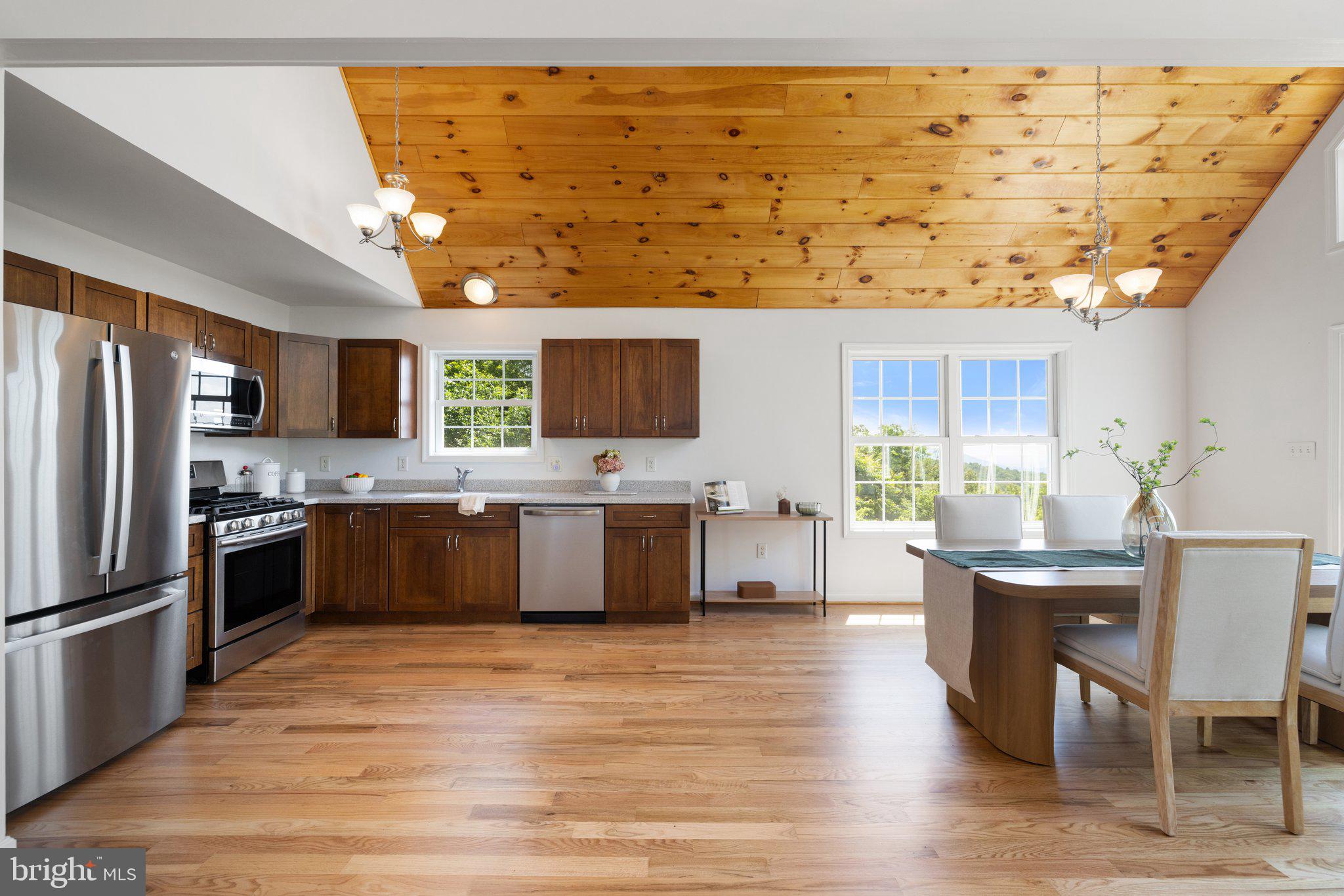 728 Shenandoah Valley Dr