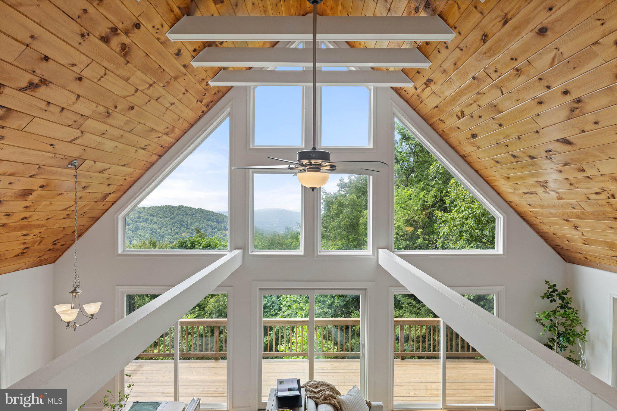 728 Shenandoah Valley Dr