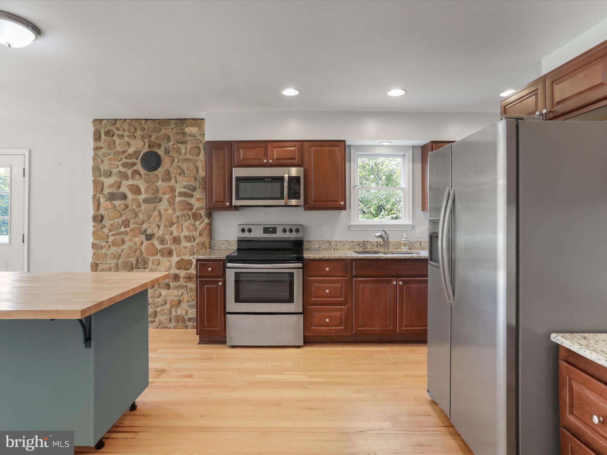 5475 HOWELLSVILLE ROAD