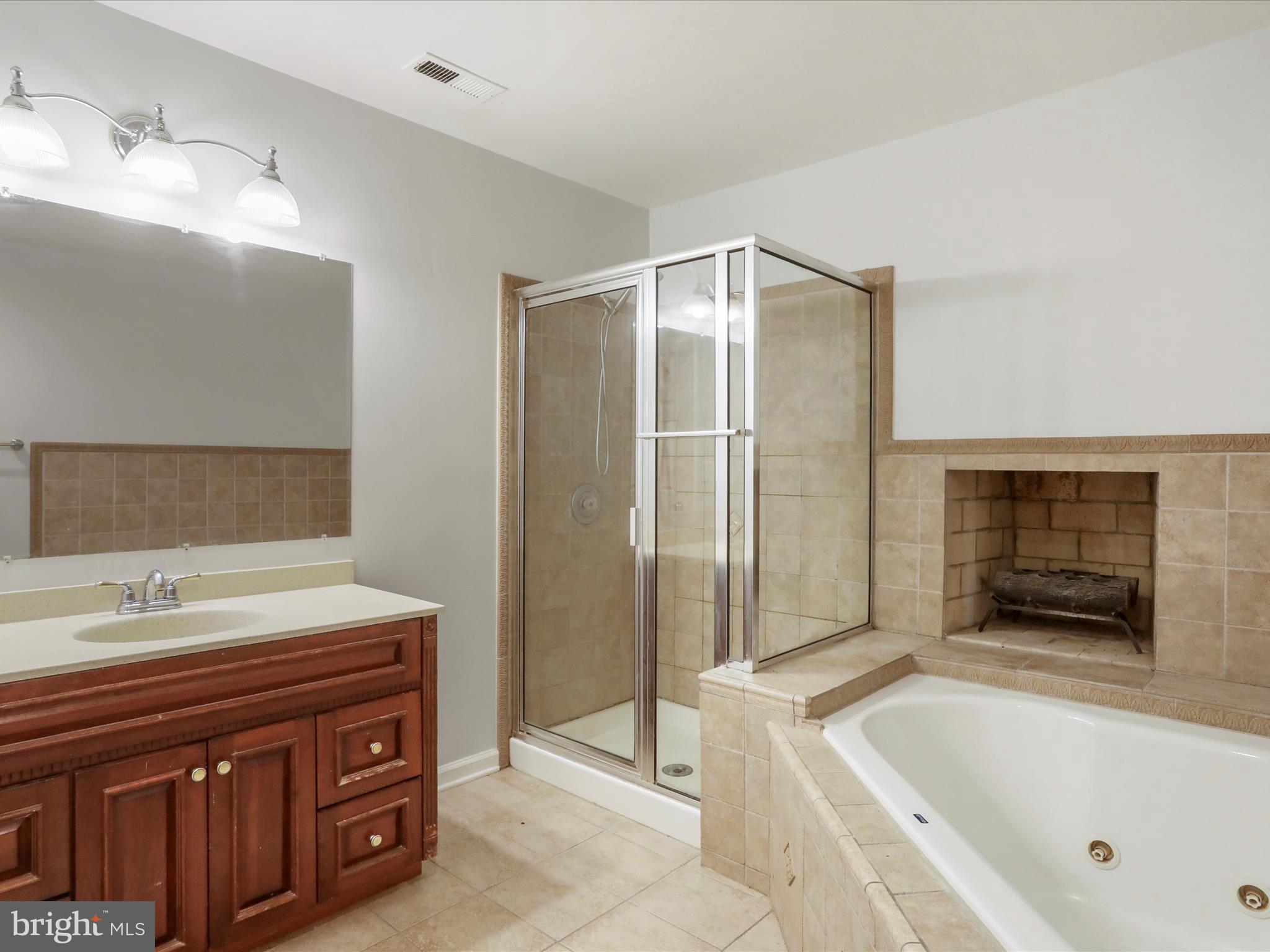 5475 HOWELLSVILLE ROAD