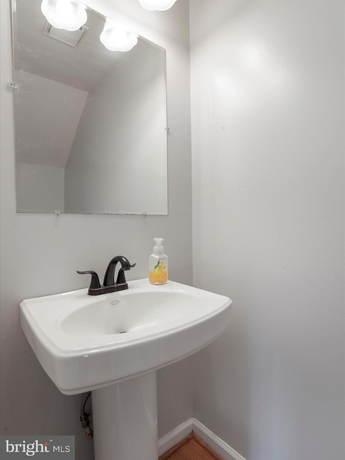 5475 HOWELLSVILLE ROAD