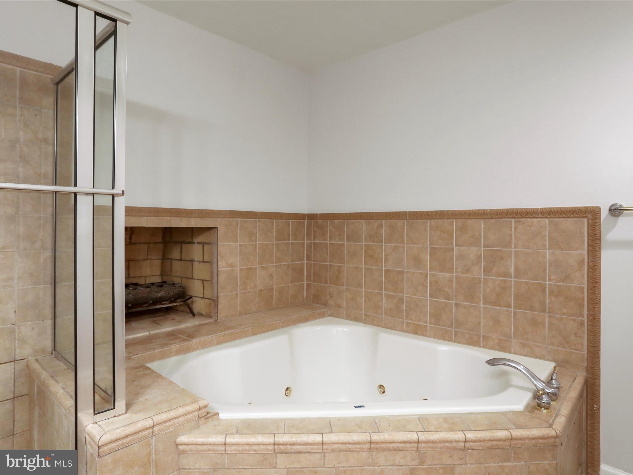 5475 HOWELLSVILLE ROAD