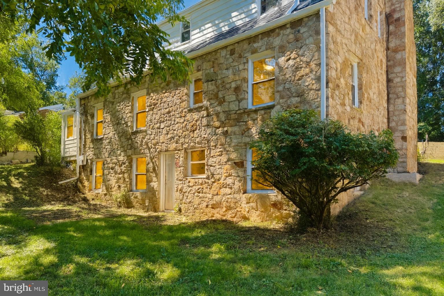 311 VILLA AVENUE