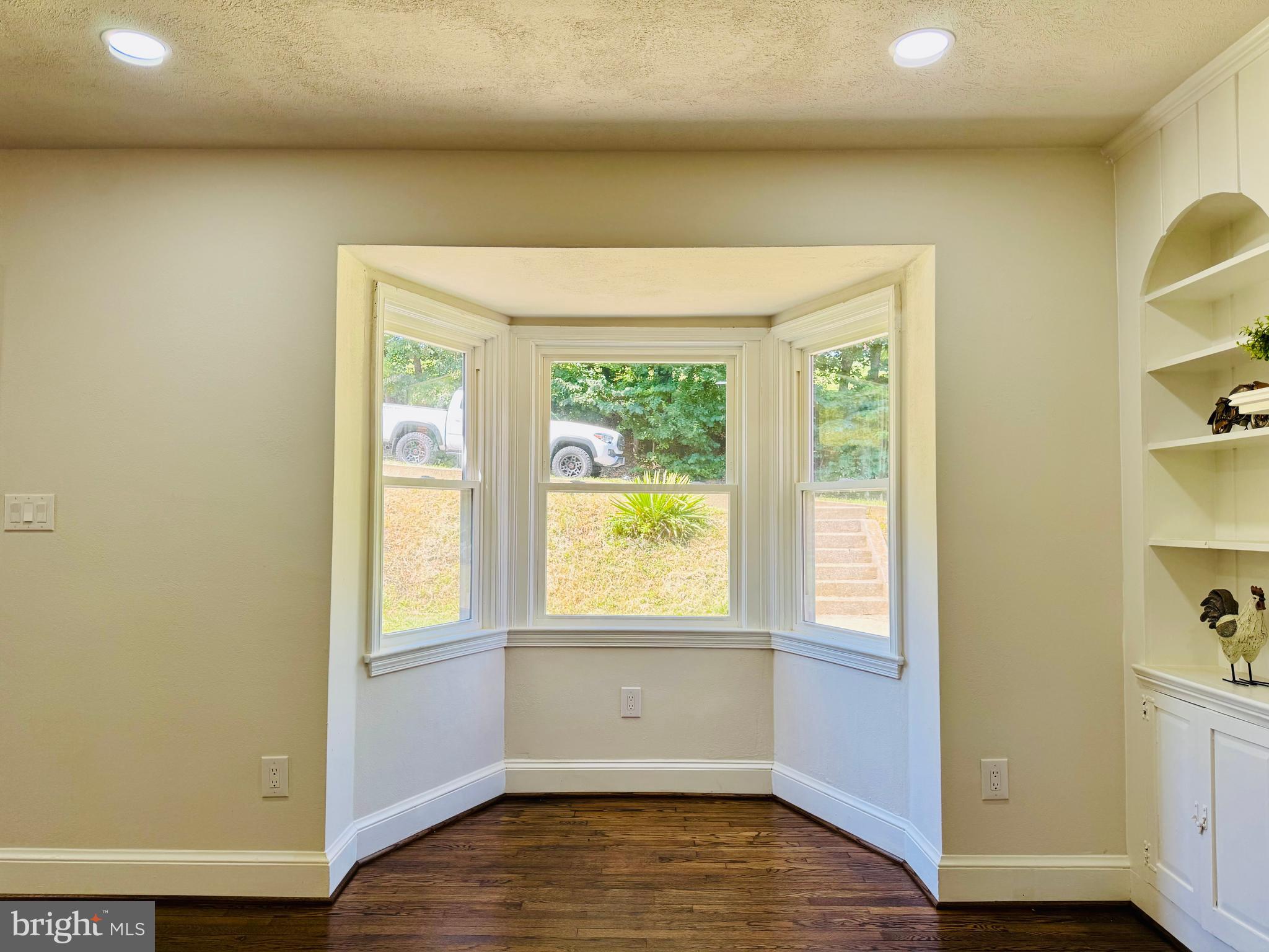 311 VILLA AVENUE