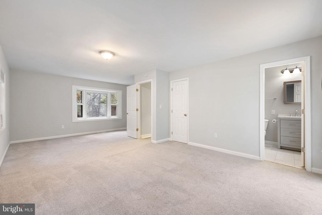 247 MARSDEN HEIGHTS ROAD
