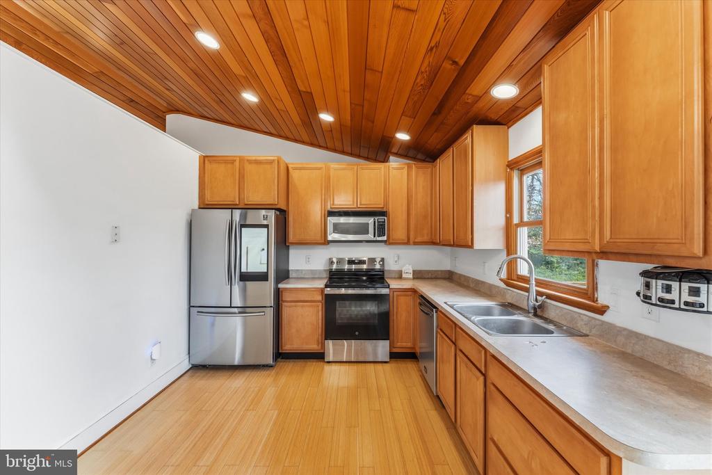 288 LOCUST GROVE ROAD