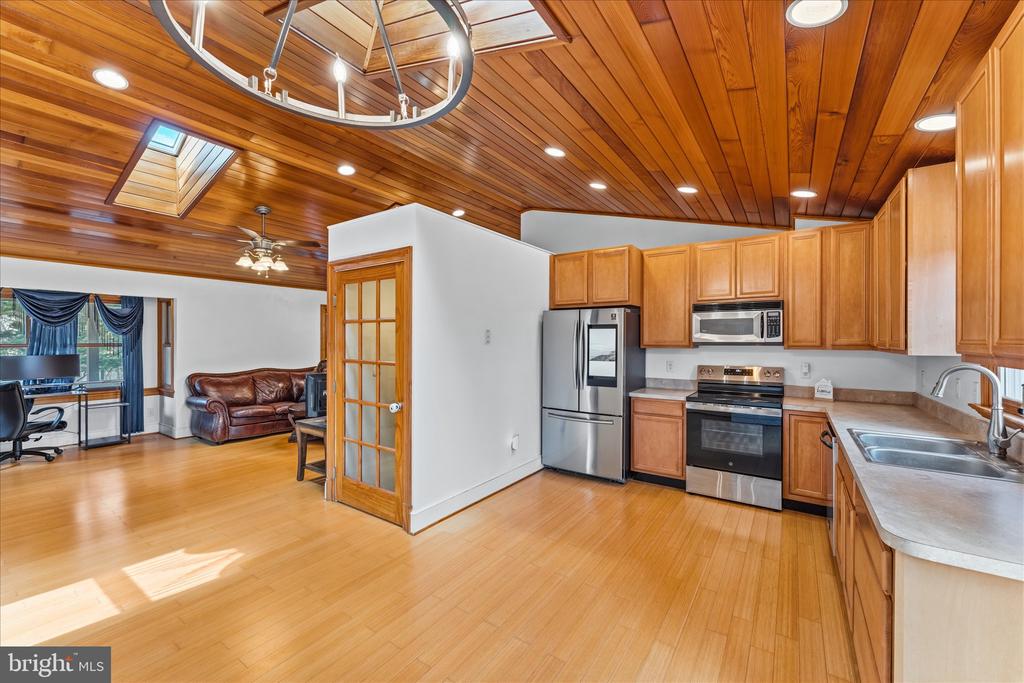 288 LOCUST GROVE ROAD