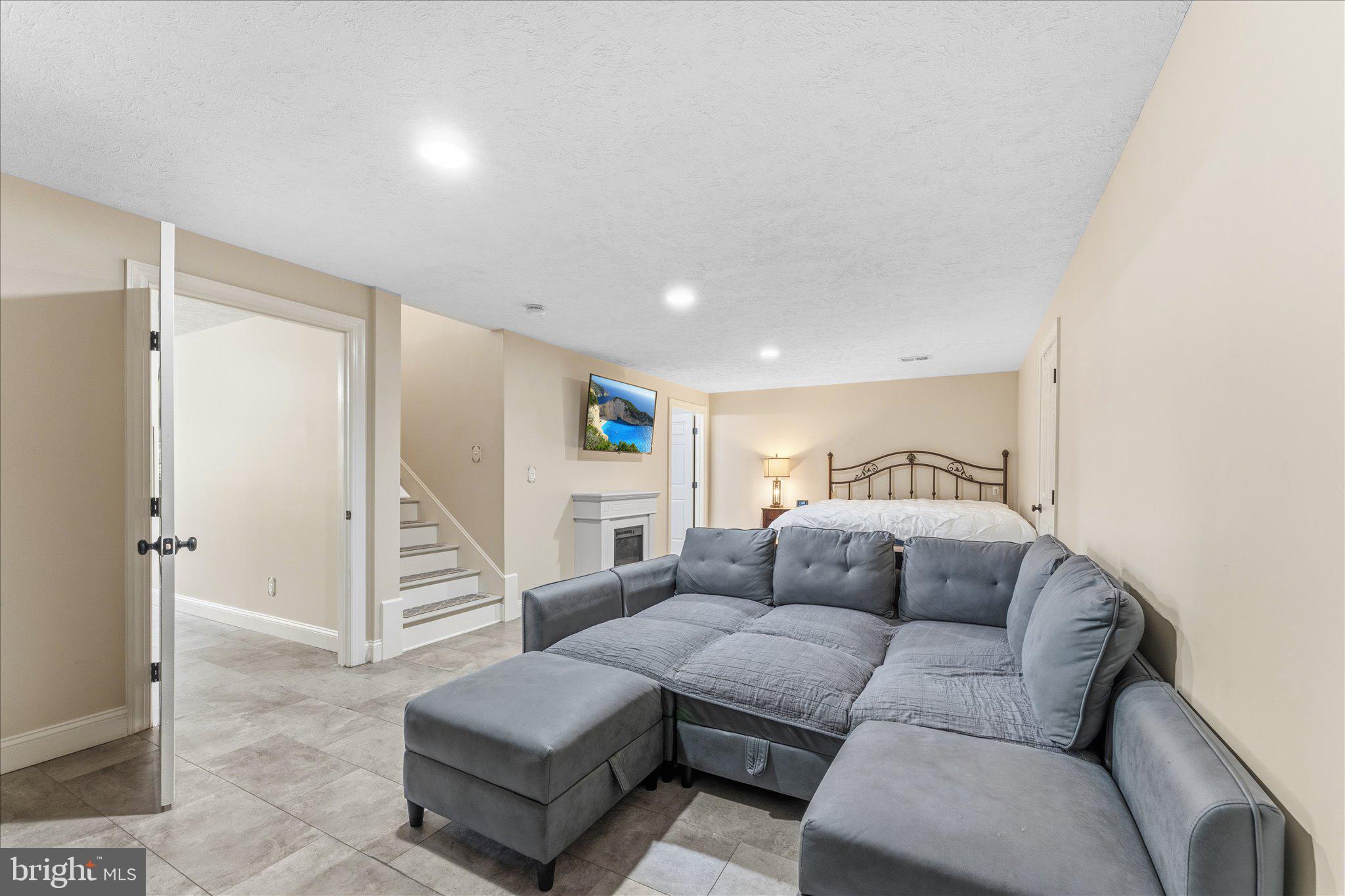 288 LOCUST GROVE ROAD