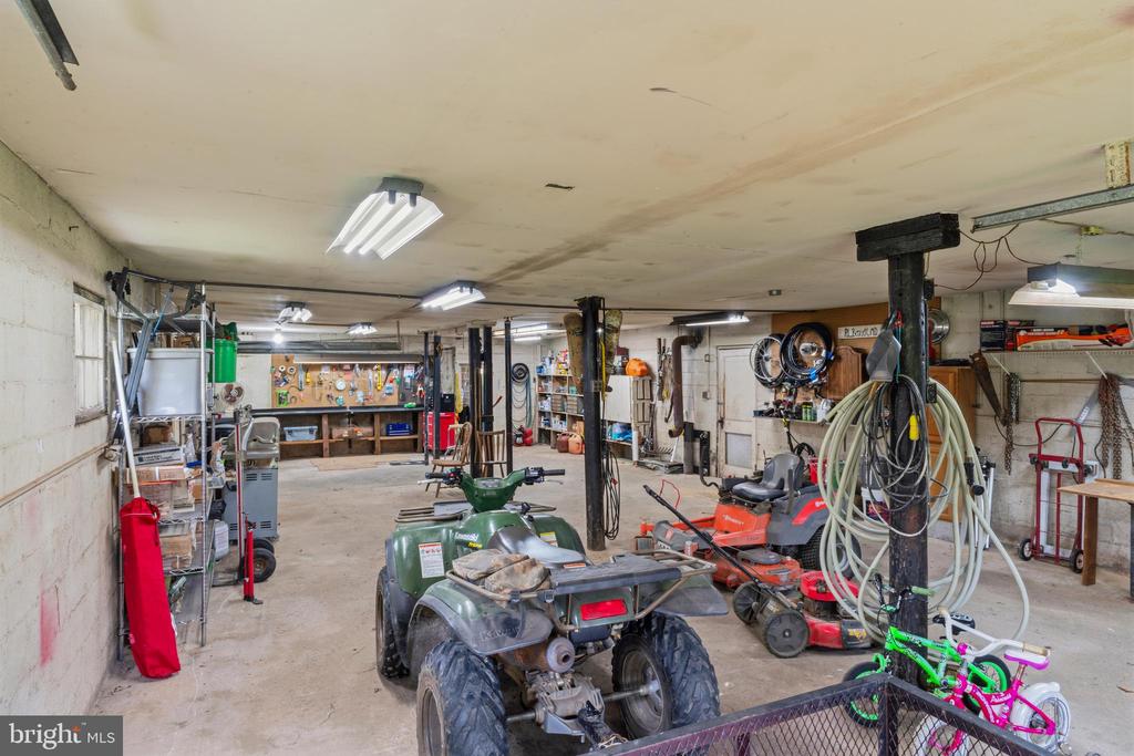 3593 & 3579 STRASBURG ROAD