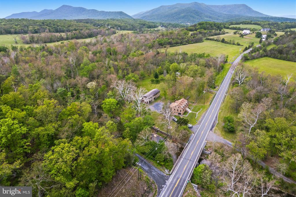 3593 & 3579 STRASBURG ROAD