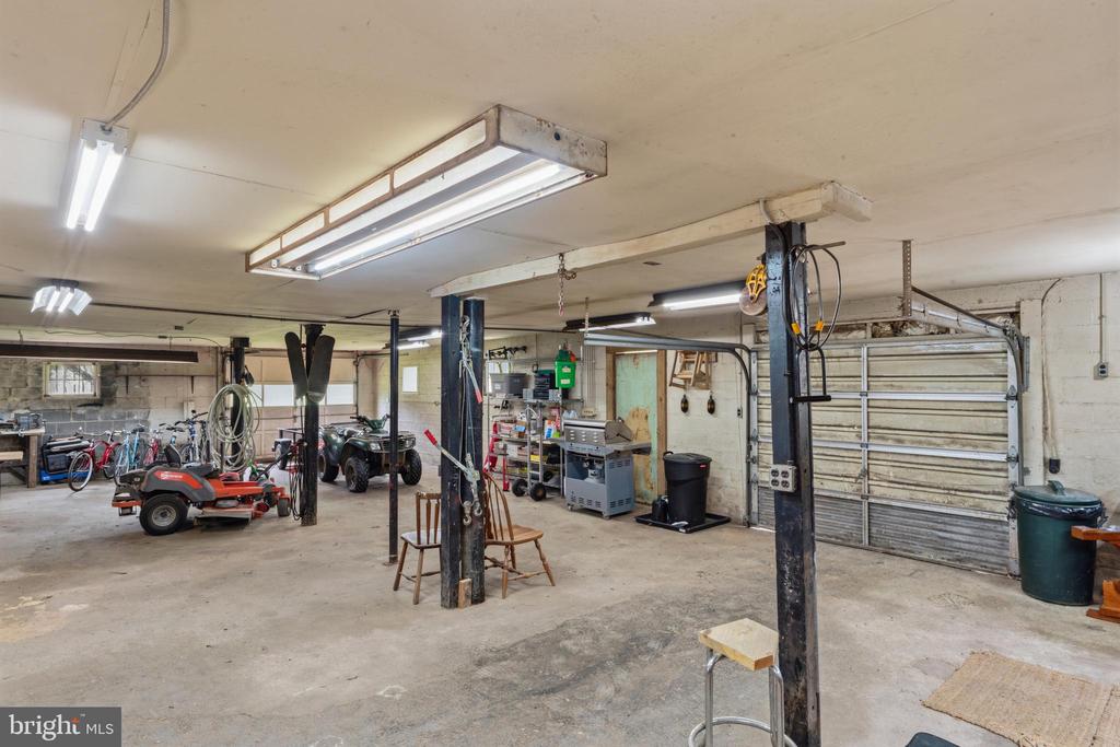 3593 & 3579 STRASBURG ROAD